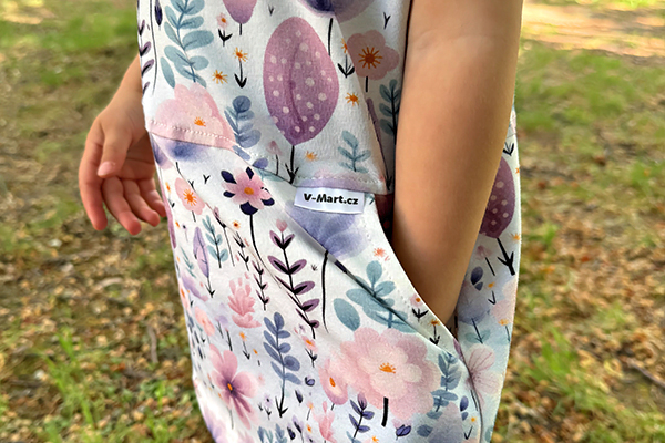 Maskáčová kolekce dětského oblečení Kategorie Dívčí šaty